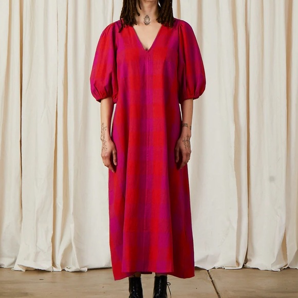 HOST PICK - ALI GOLDEN DOUBLE V-NECK MAXI DRESS - POPPY/PINK PLAID - Picture 2 of 6